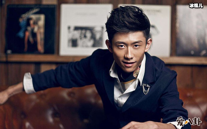 宋妍霏张一山同游日本