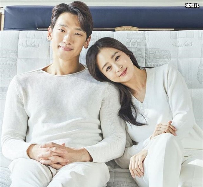 Rain和金泰熙合体拍广告