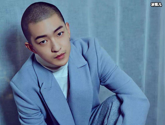 鹿晗的代言资源被喜天一哥抢走