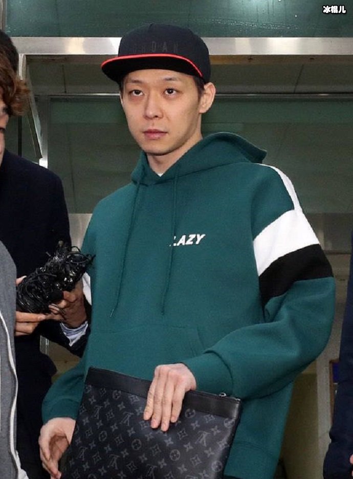 朴有天因涉吸毒接受警方调查