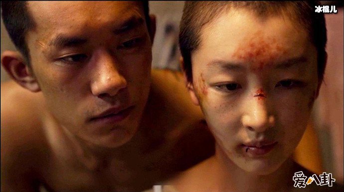 少年的你易烊千玺周冬雨剧照