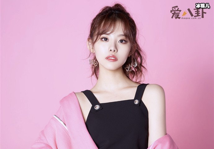 王婷为什么改名董颜