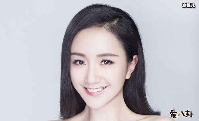 李倩点掉美人痣的原因