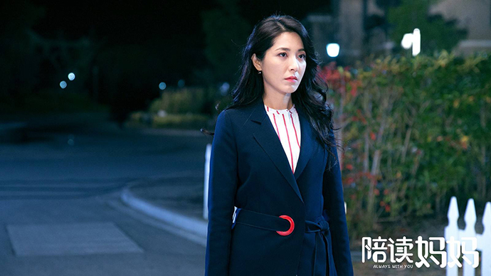 曾黎并没有结婚