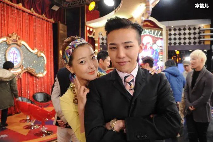 金喜善和权志龙怎么认识的