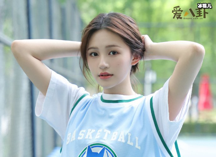 起底陈镜依个人资料