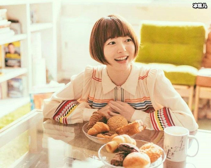 花泽香菜笑起来很治愈