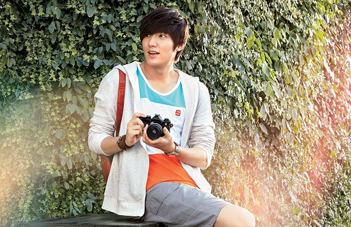 李敏镐今年已退伍人气不如以前