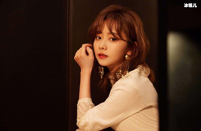 谭松韵是舞蹈演员出身