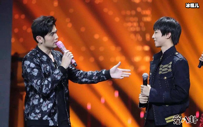 周杰伦王俊凯同台