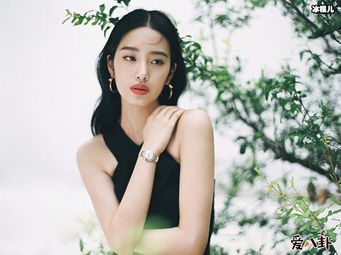 杨采钰老公是谁