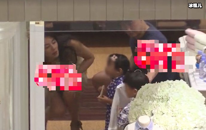 张雨绮携手新男友张钱豪带儿女逛街