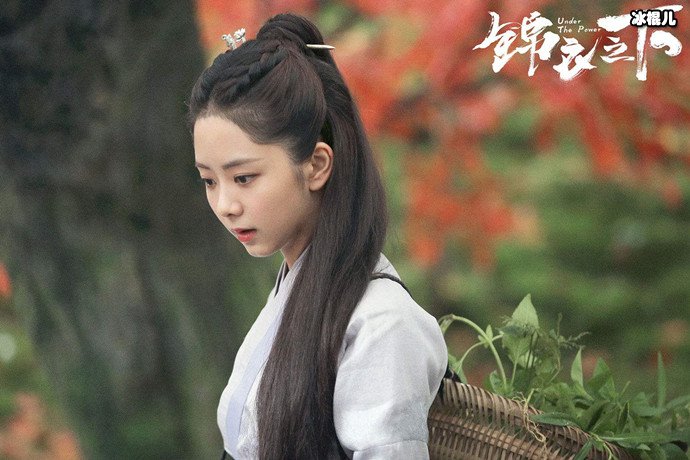 谭松韵蛰伏多年终于红起来