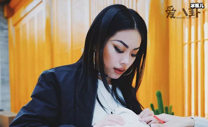 嘻哈女歌手万妮达