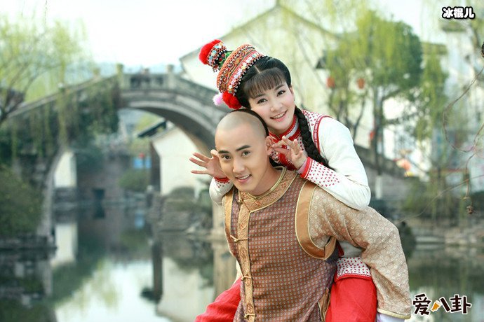 张睿饰演的五阿哥永琪