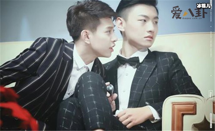 冯建宇王青照片