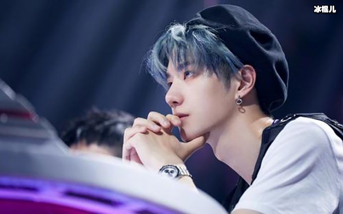 曝曝王一博綦美合恋情