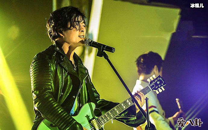 黑豹乐队秦勇与儿子大珍珠的故事