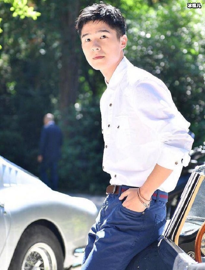 刘昊然写真照片