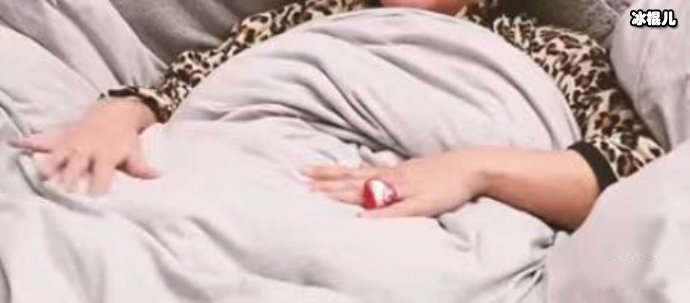 英国女性嫁给被子