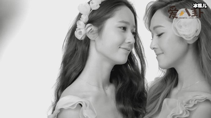 郑秀妍偷郑秀晶的钱