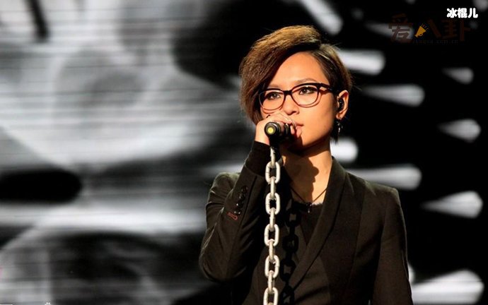 周笔畅演唱《笔记》