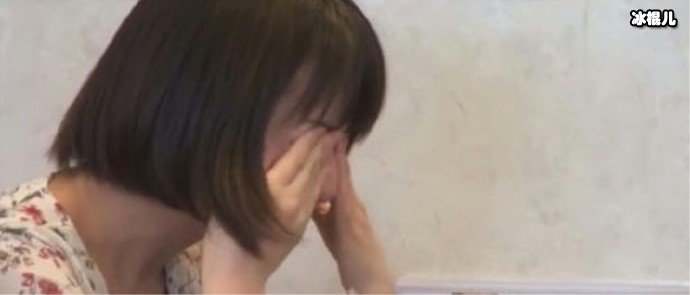 持田茜和妈妈见面