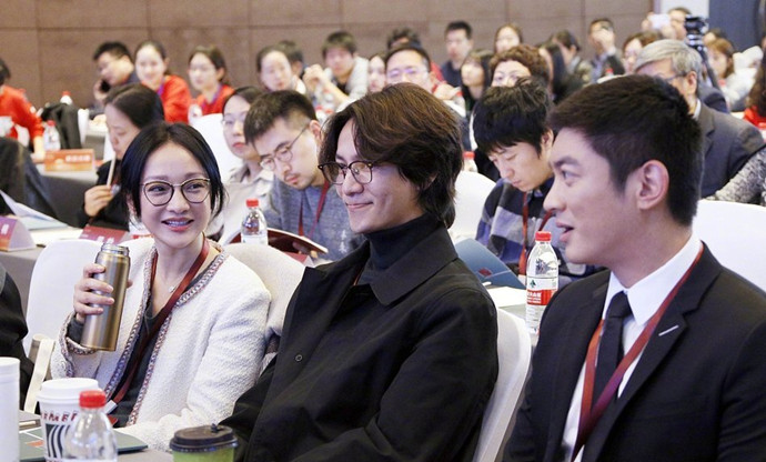 周迅陈坤同框电影论坛活动