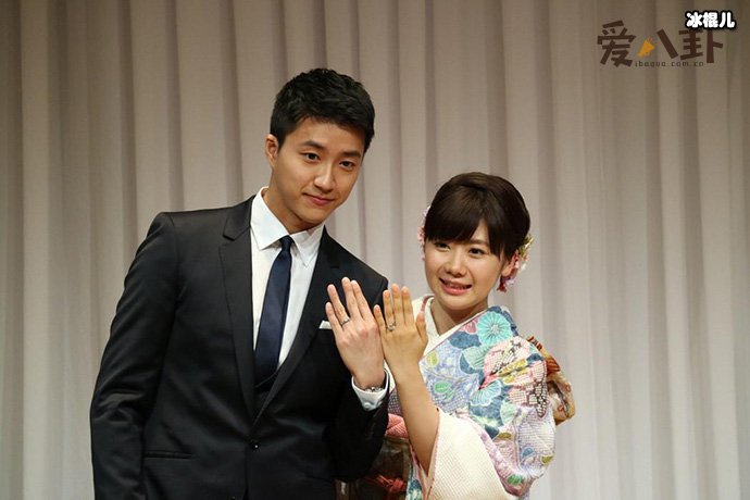 江宏杰福原爱合影