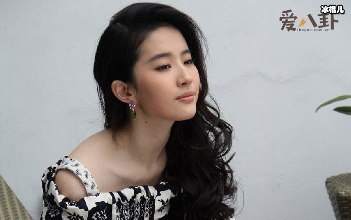 刘亦菲过往恋情