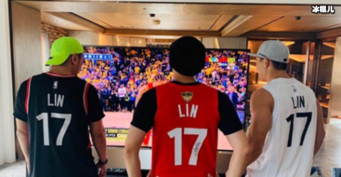 周杰伦发文祝贺