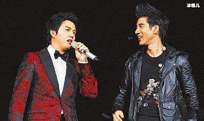 那么王力宏是双性恋吗？