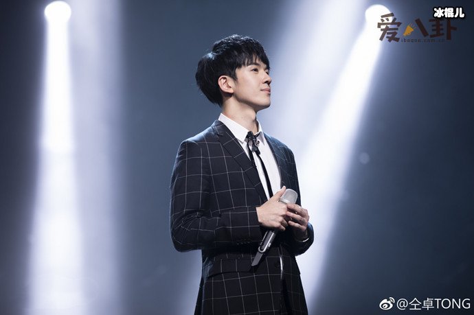 仝卓被传同性恋是怎么回事