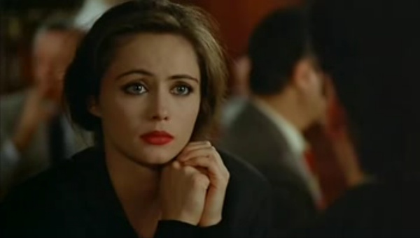 艾曼纽电影主题分析