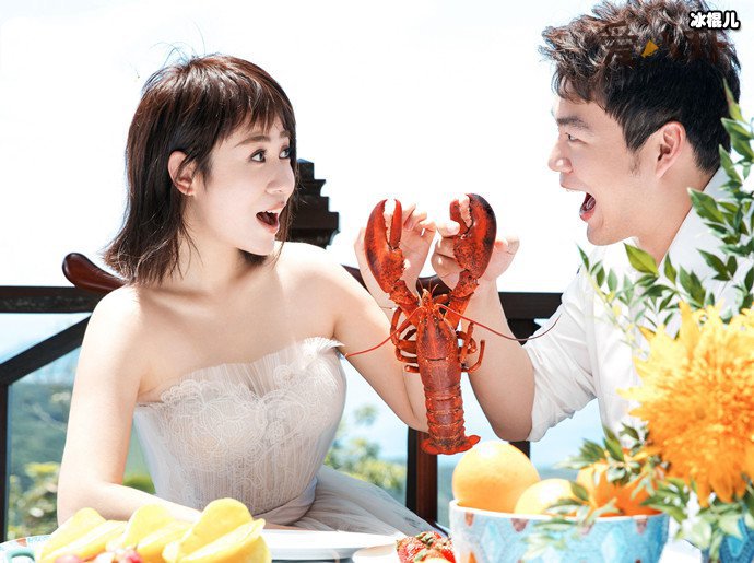 许文赫比马丽小多少岁