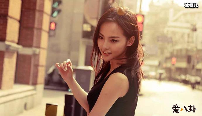 张嘉倪和老公相差几岁