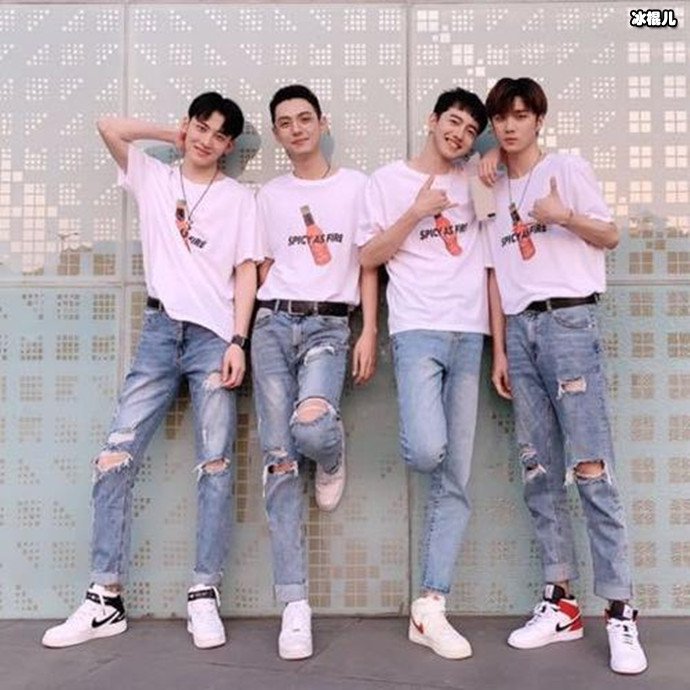 恋与白侍从照片