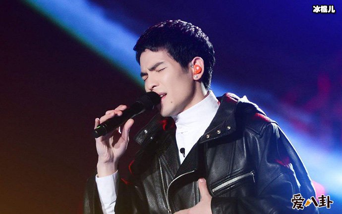 萧敬腾否认恋情