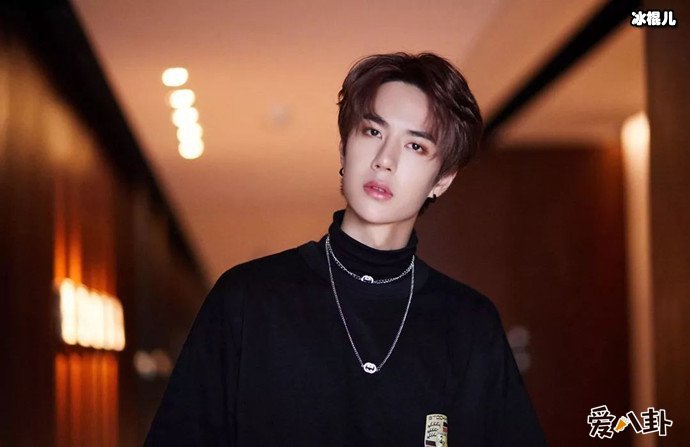 王一博被私生饭跟踪