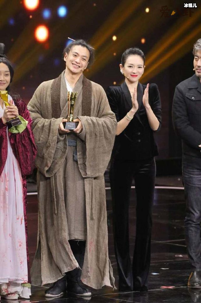 演员的诞生总冠军周一围