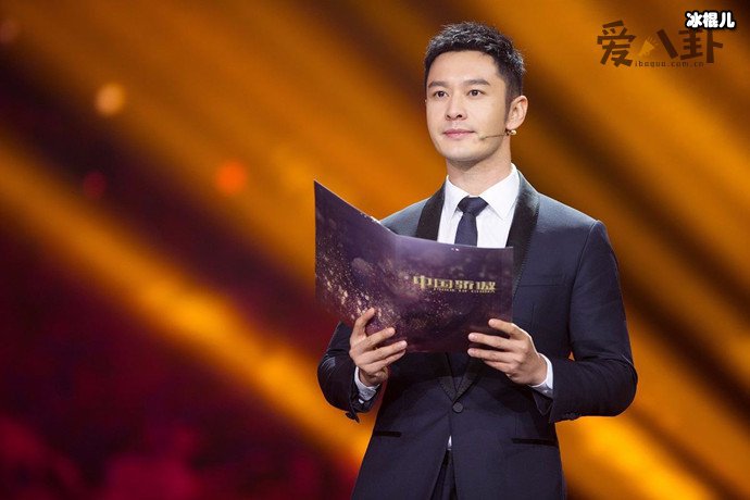 黄晓明素颜惹争议