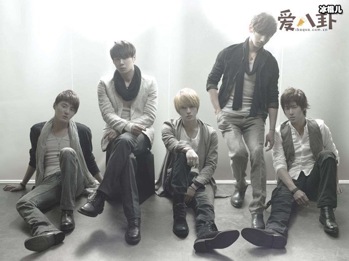 东方神起的成员都有谁
