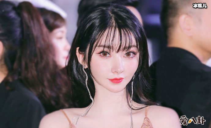 侯伊荻个人资料