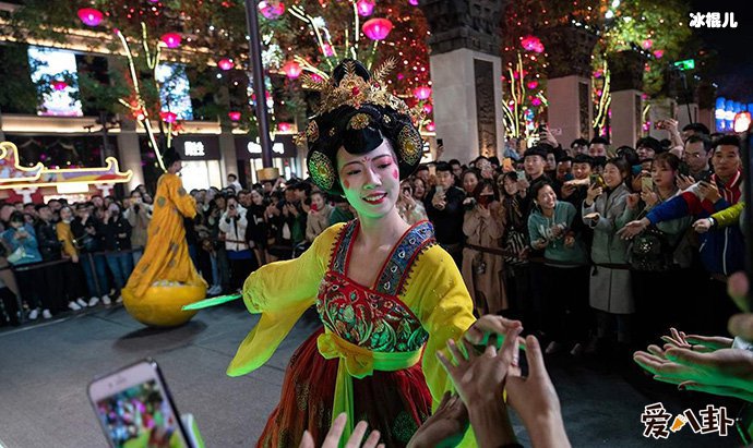 真人不倒翁为何不倒