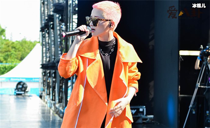 蒋瑶佳家庭背景