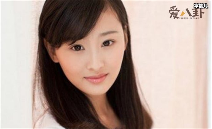 天然美女关雪盈