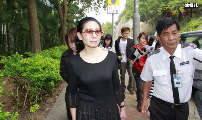 罗慧娟出演三级片走红