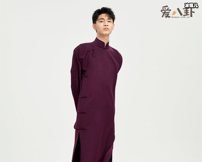 秦霄贤富二代传闻是真的吗