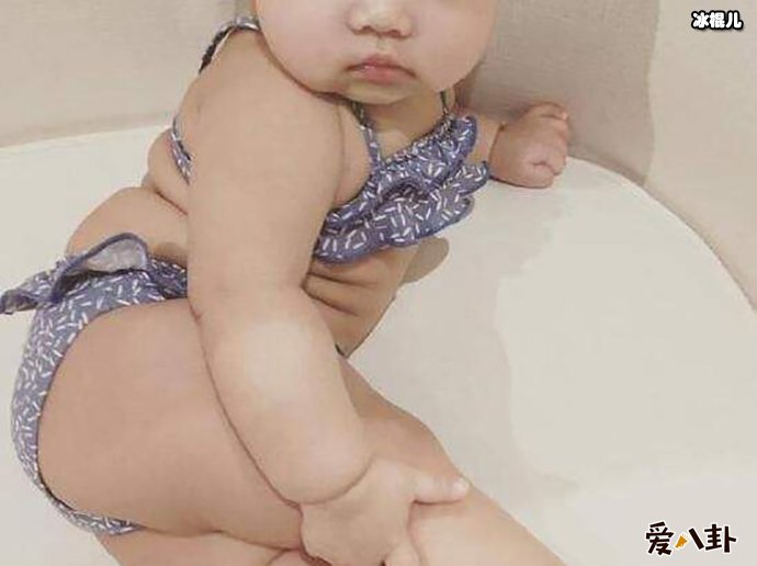 关颖女儿穿比基尼照片