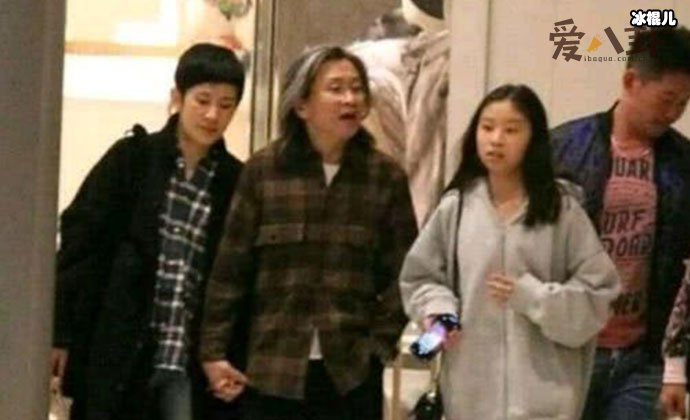 陈可辛一家三口